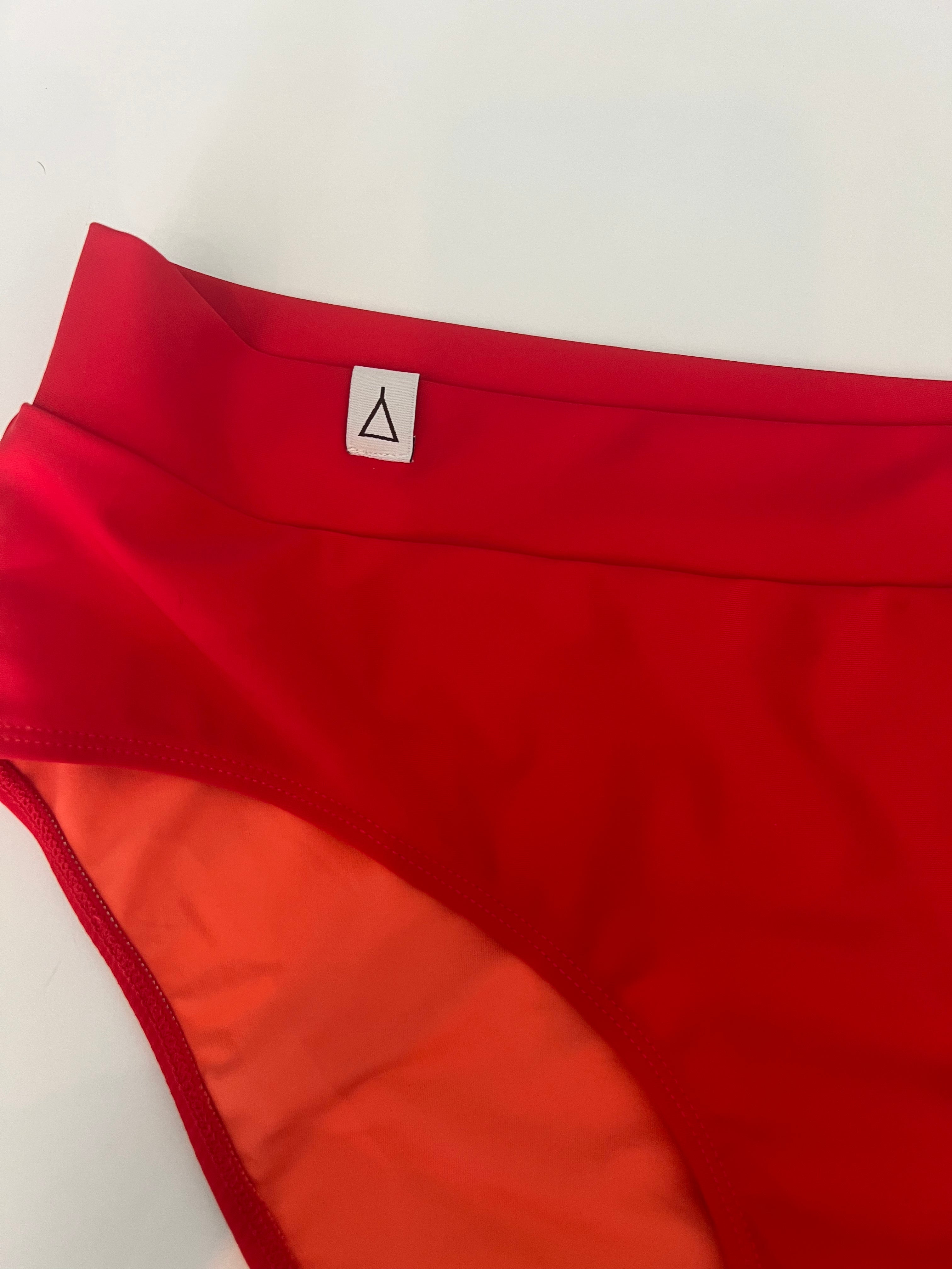 2nd Life Soft Waist Bikini Hose FLOW Rot niedriger FLOW Bund