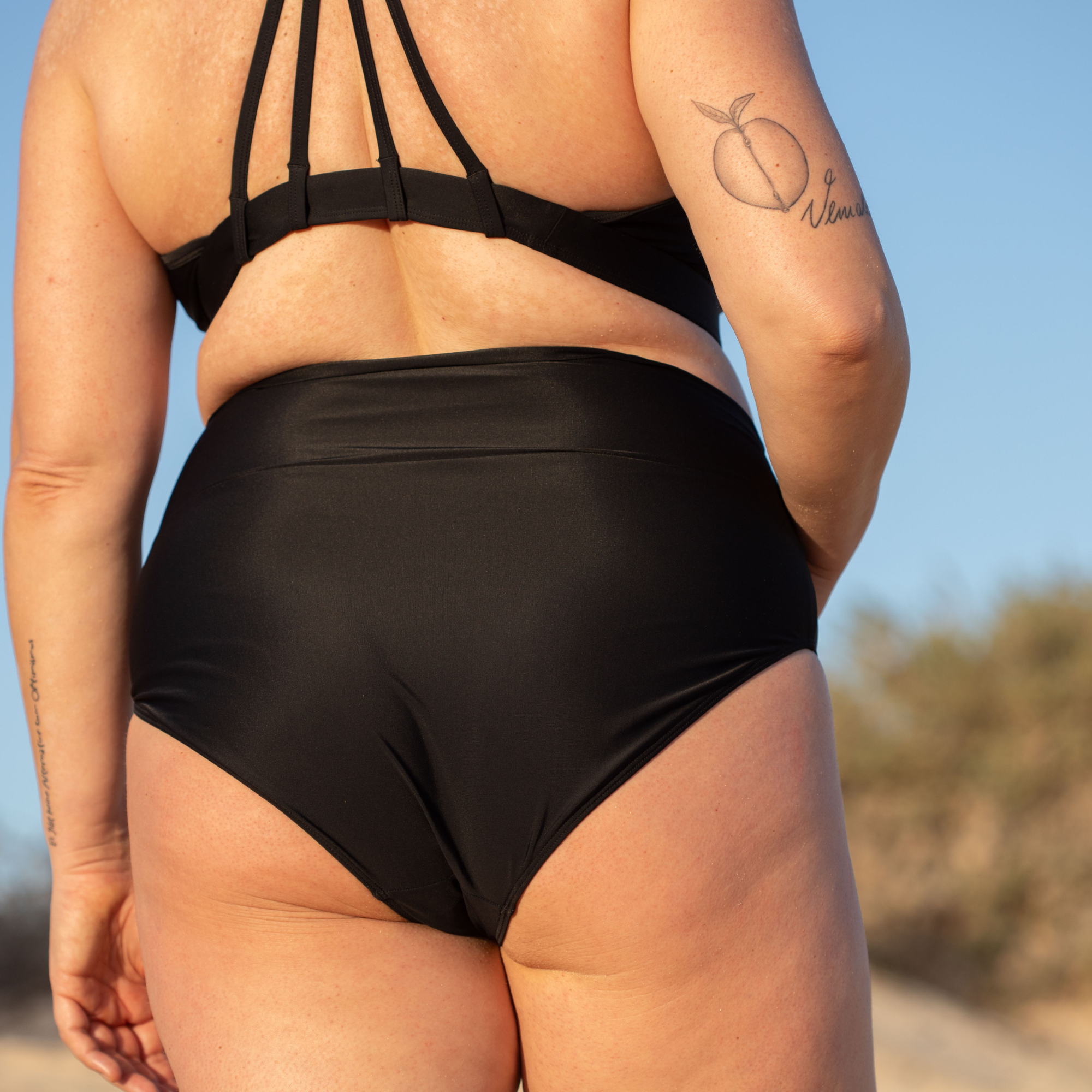 Soft High Waist Bikini Hose FEEL Schwarz
