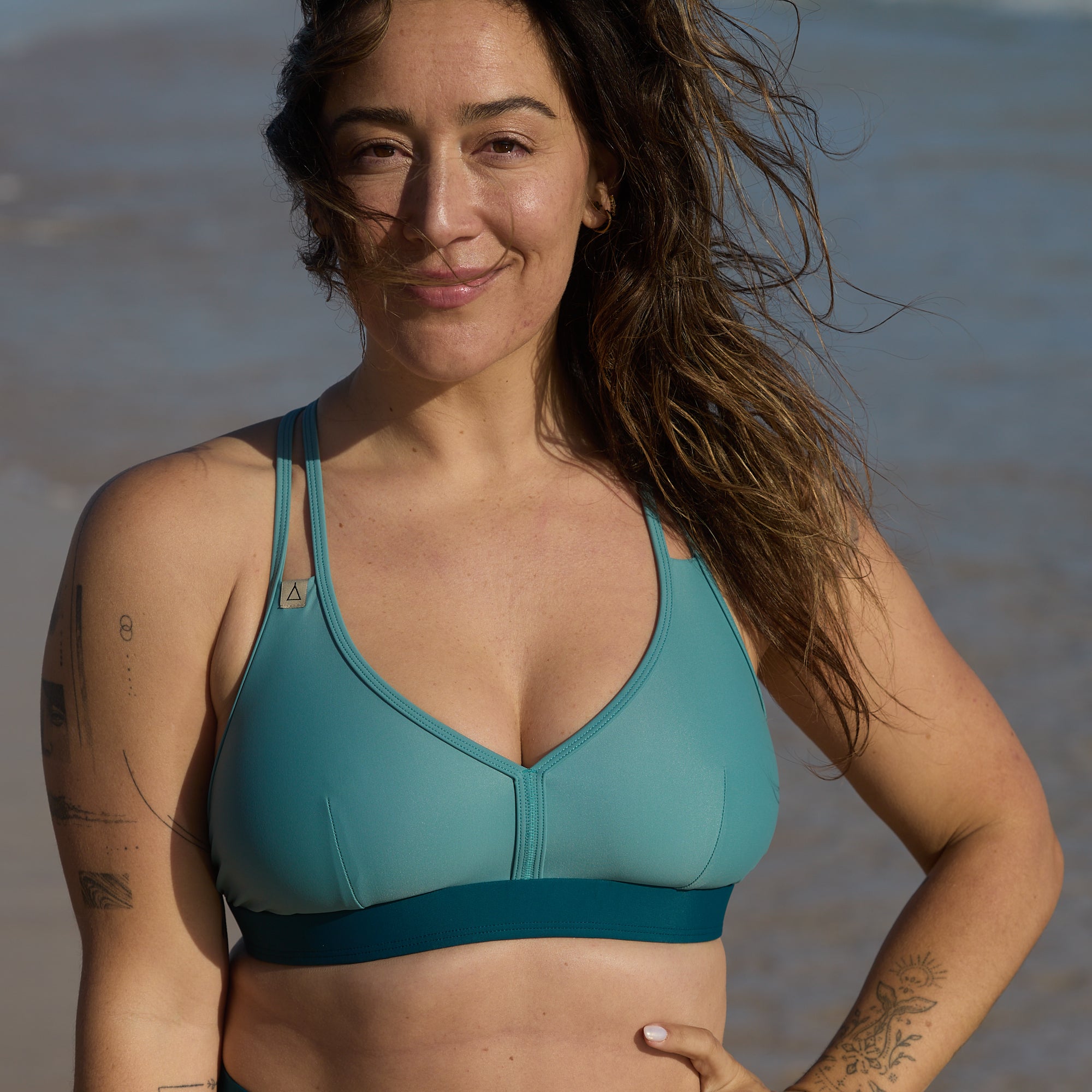 Sportbikini Oberteil WILD Eisblau Petrol