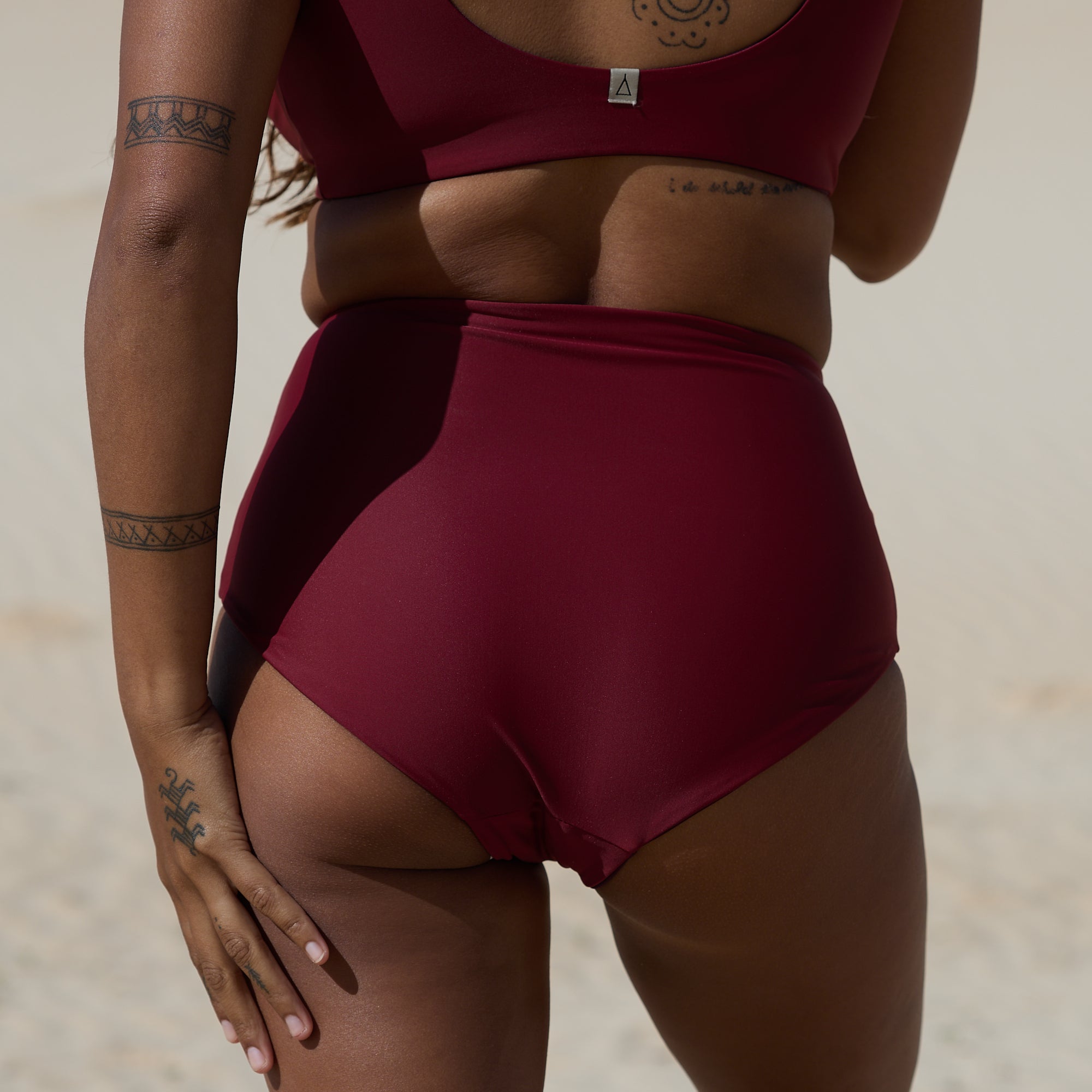 Wendbare High Waist Bikini Hose PURE Beere Dunkelrot