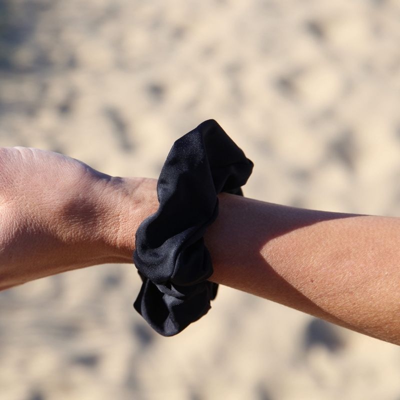 Upcycling  Scrunchie Schwarz Moosgrün 2er Pack