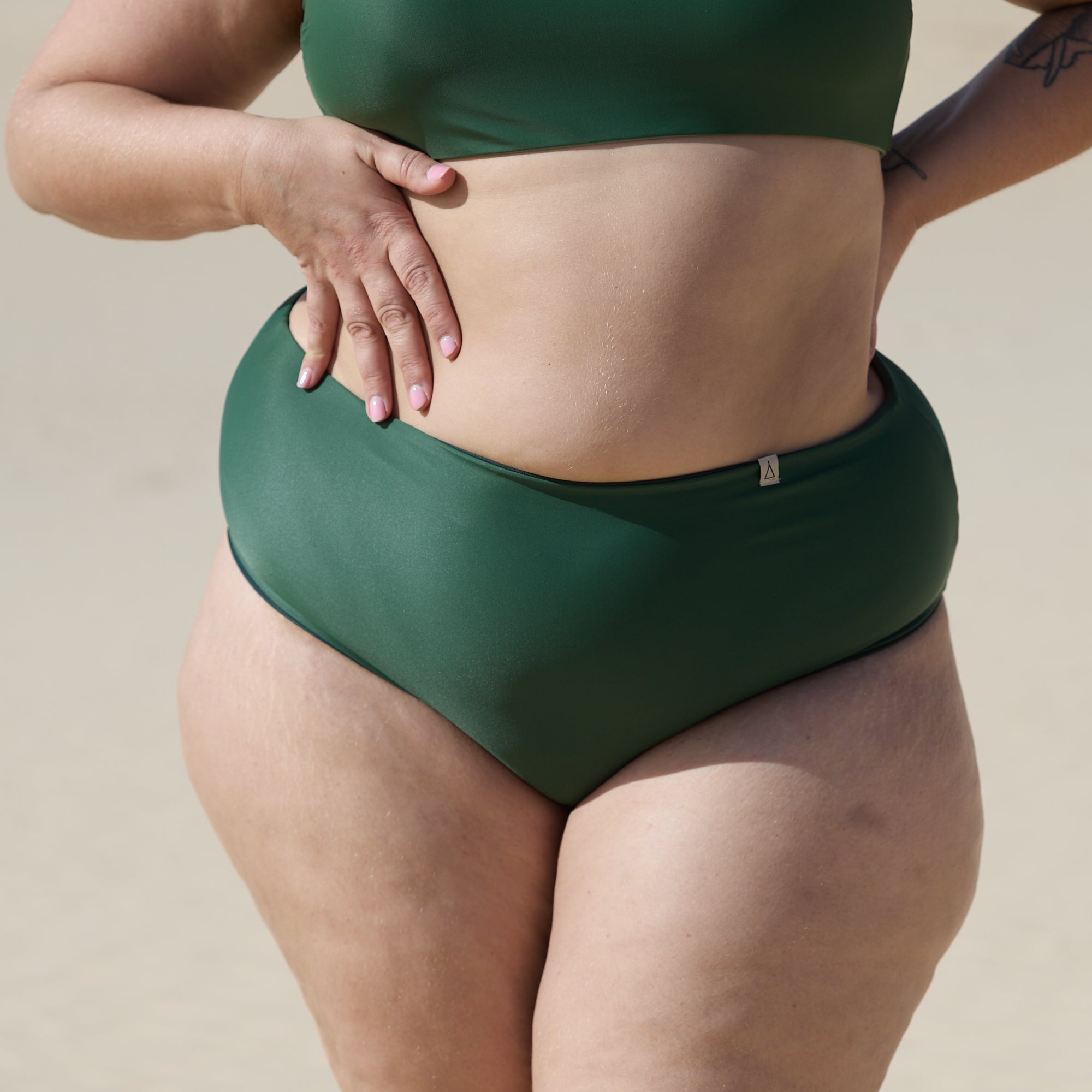 Wendbare High Waist Bikini Hose PURE Dunkelgrün Moosgrün