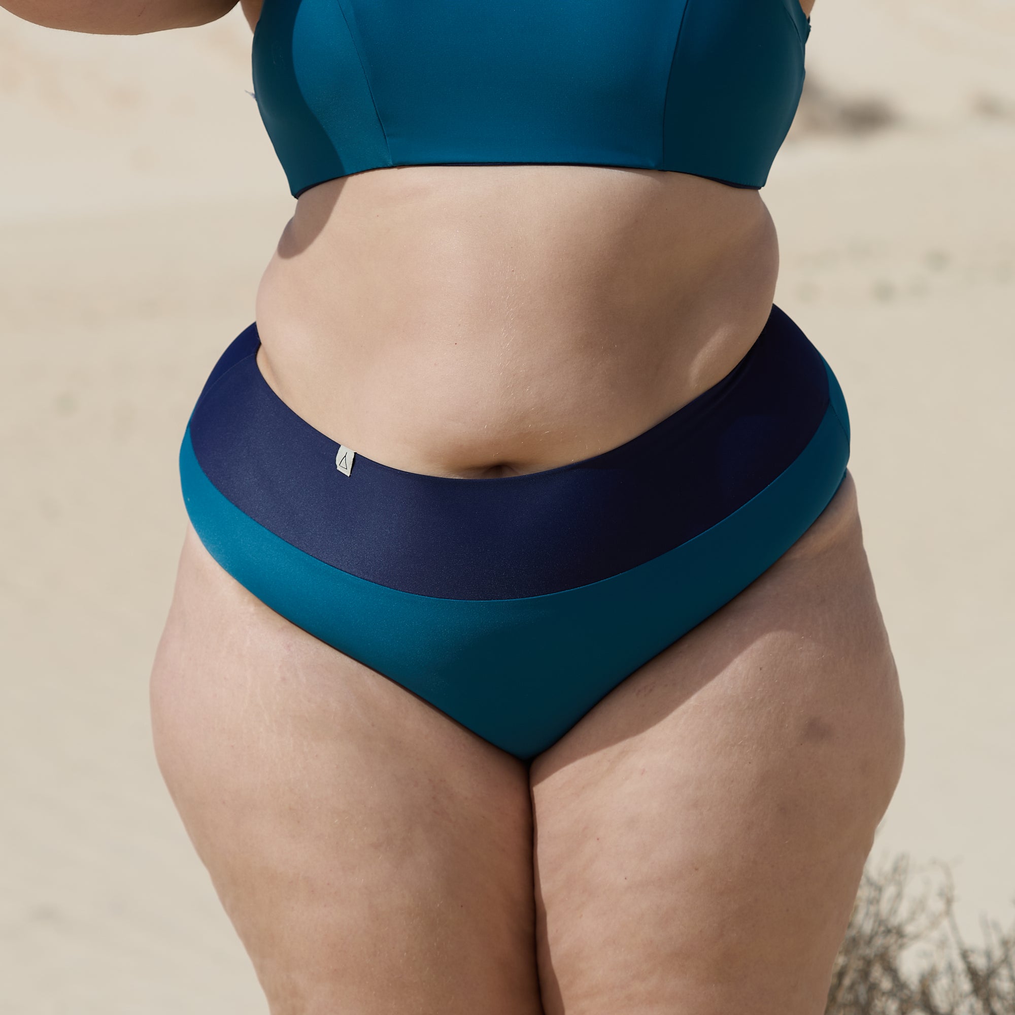 INASKA_Soft_High_Waist_Bikini_Hose_FEEL_Petrol_Dunkelblau