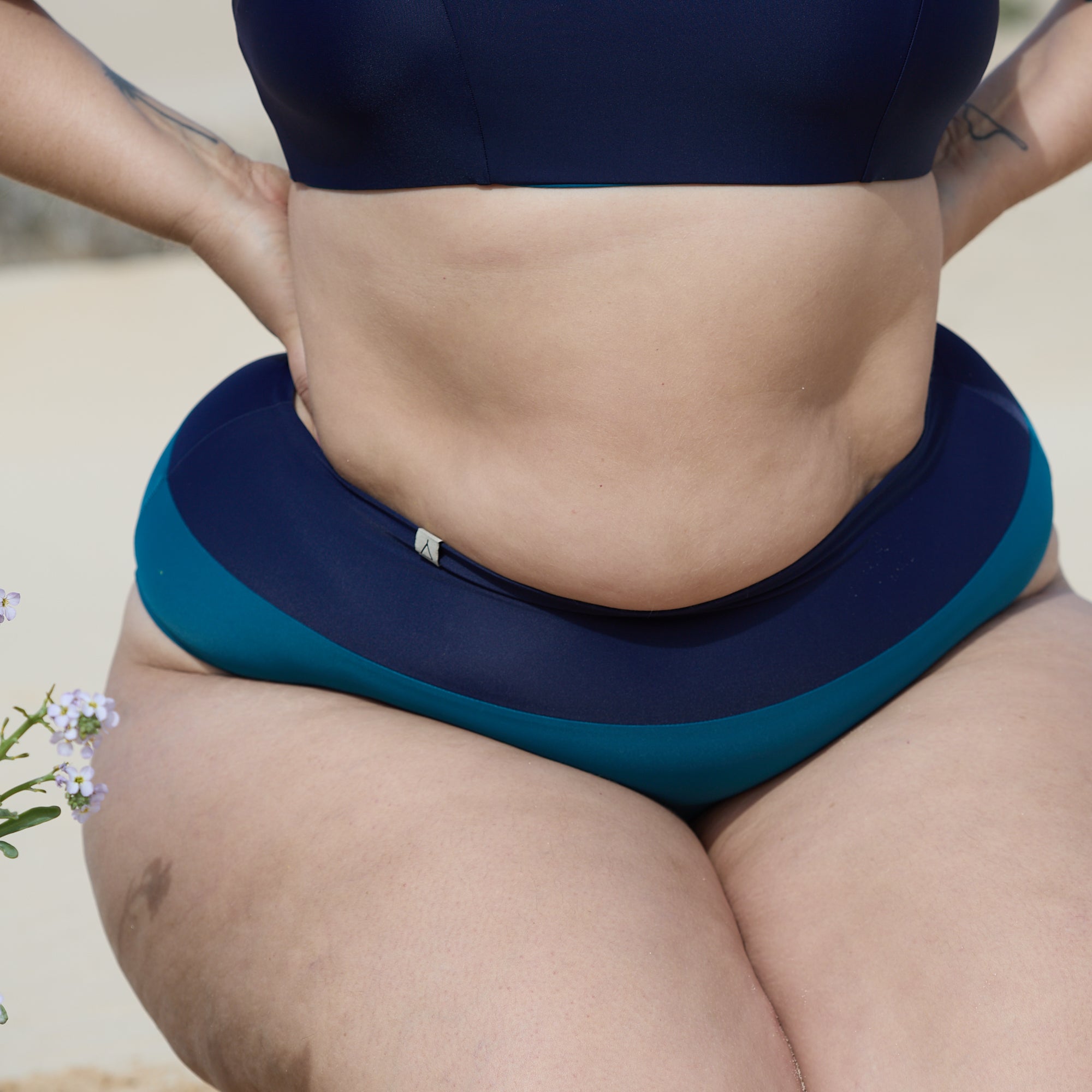 INASKA_Soft_High_Waist_Bikini_Hose_FEEL_Petrol_Dunkelblau