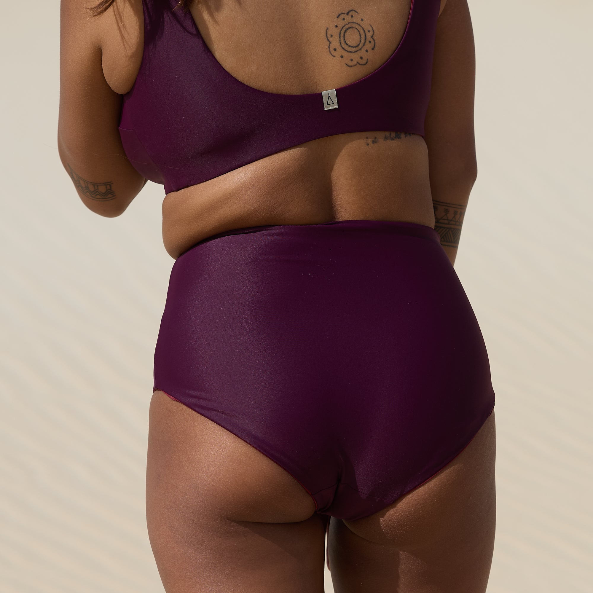 Wendbare High Waist Bikini Hose PURE Beere Dunkelrot