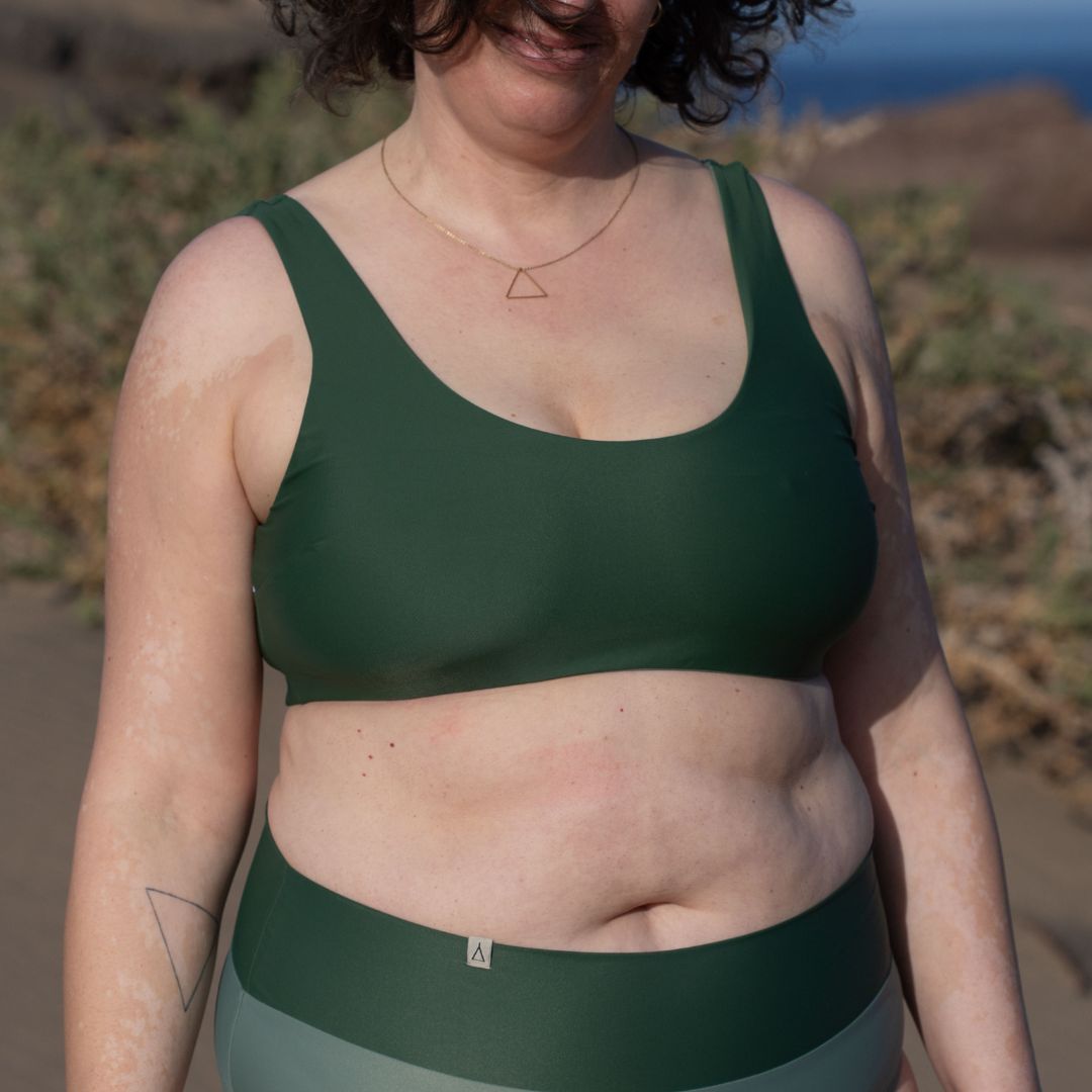 INASKA_Wendbares_Bikini_Oberteil_PURE_Khaki_Moosgruen