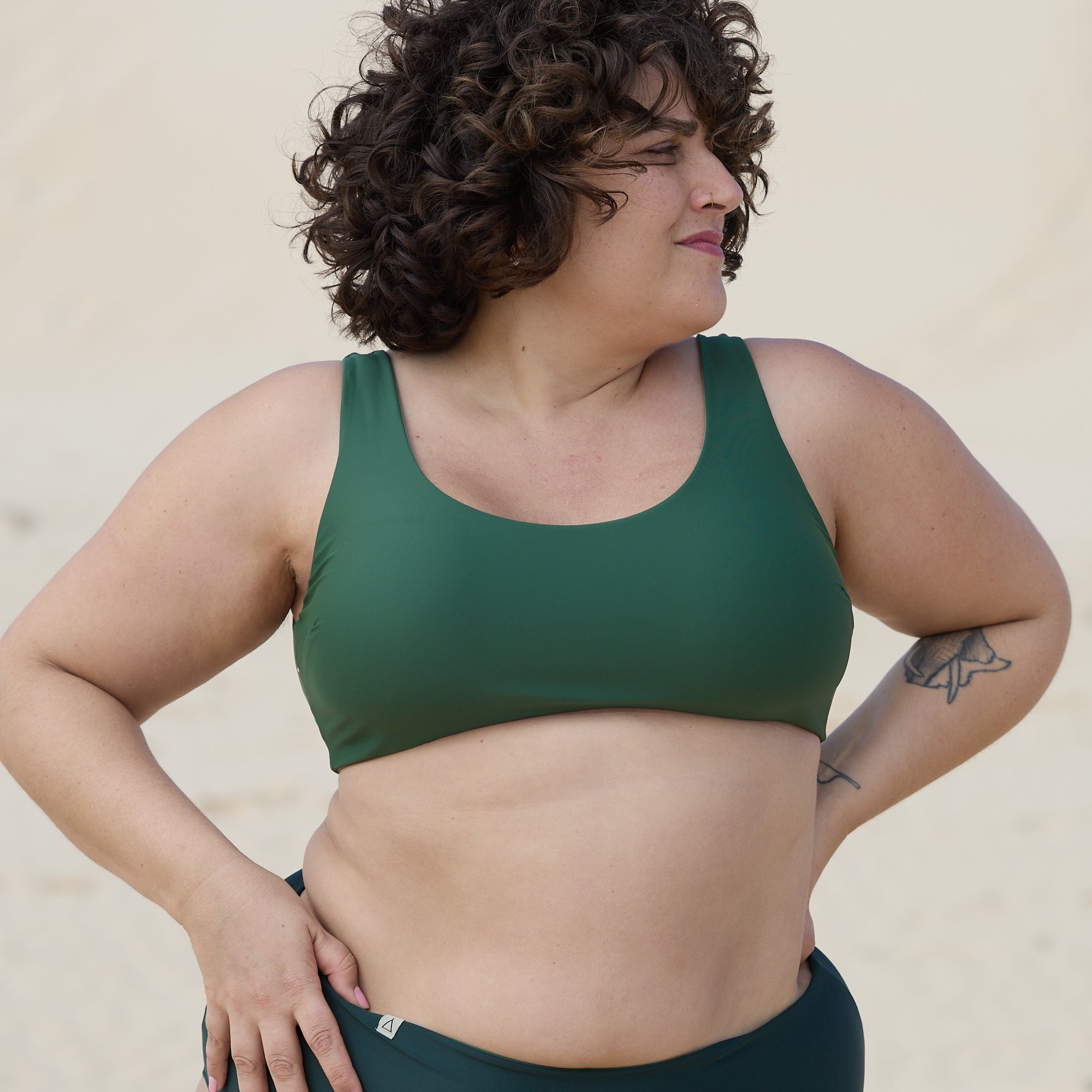 INASKA_Wendbares_Bikini_Oberteil_PURE_Khaki_Moosgruen